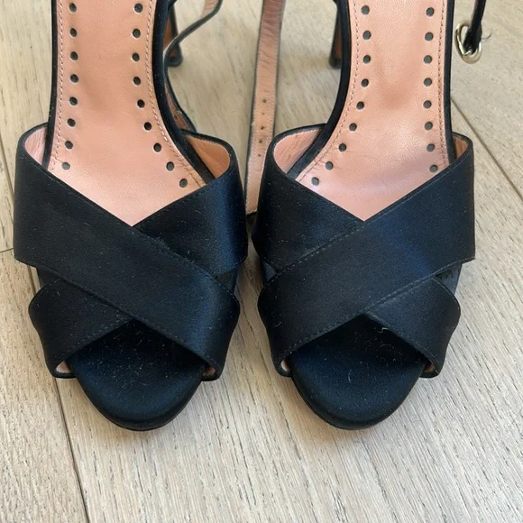 Yves Saint Laurent open toe heels - Picture 2 of 5